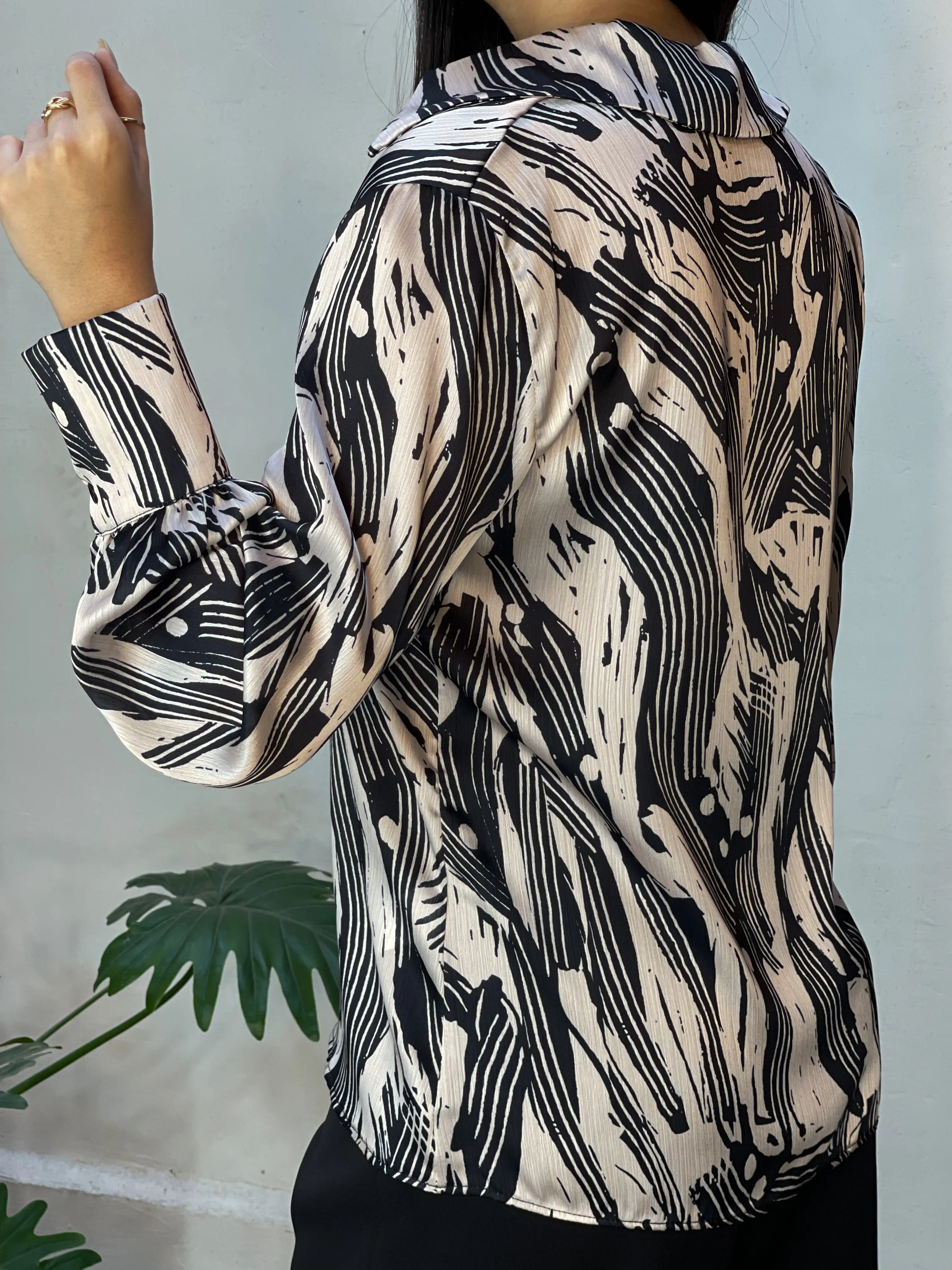 شومیز ساتن مجلسی یقه هفت اورجینال ترک طرح استورن